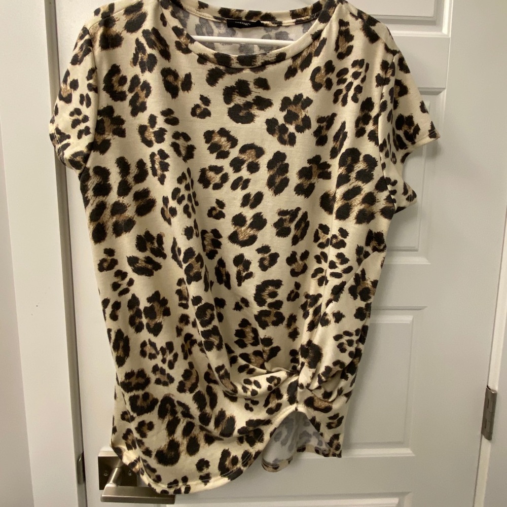 Leopard print tshirt
